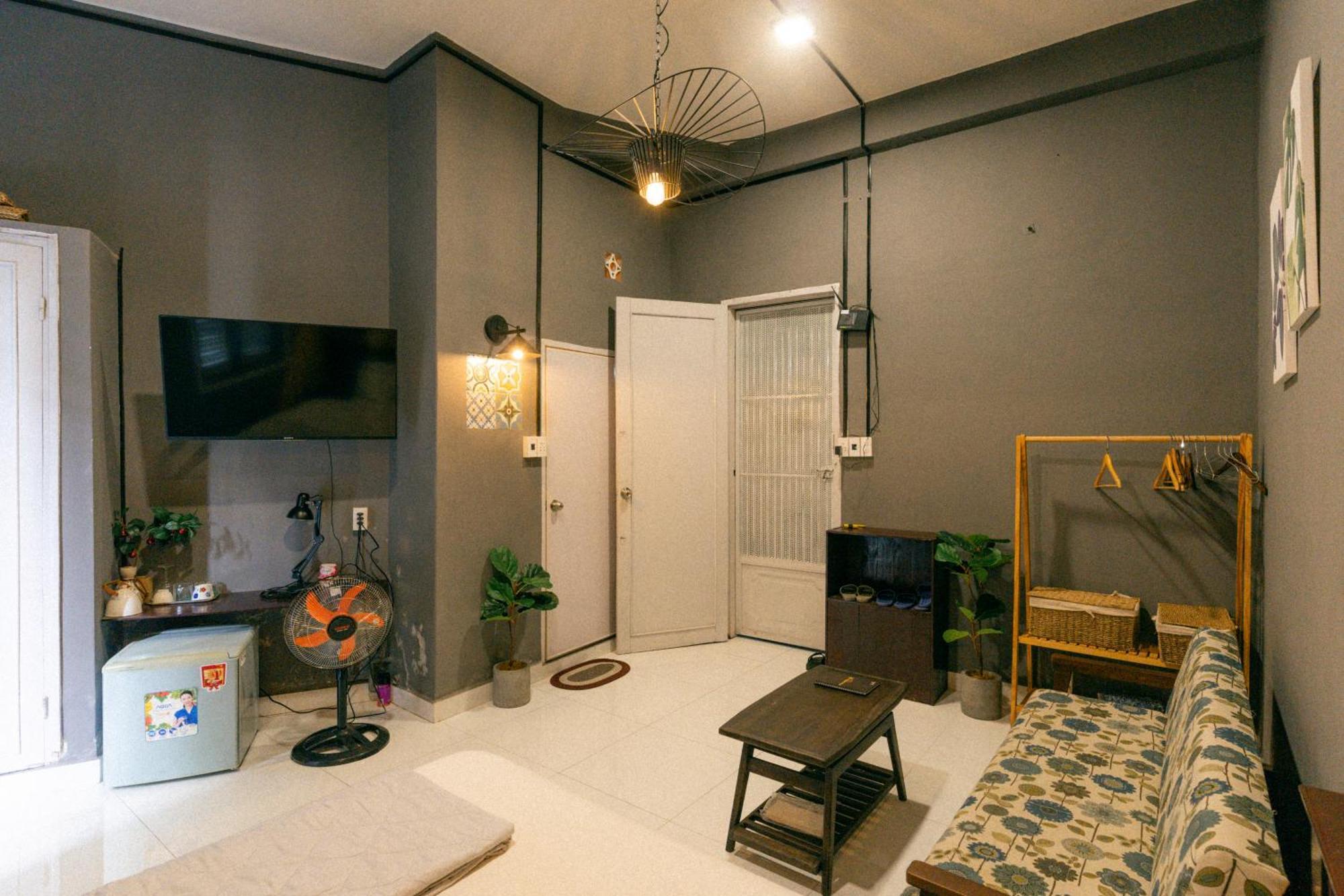 Stay&chill - S.5 - Nostalgic Near Bui Vien Căn hộ TP. Hồ Chí Minh