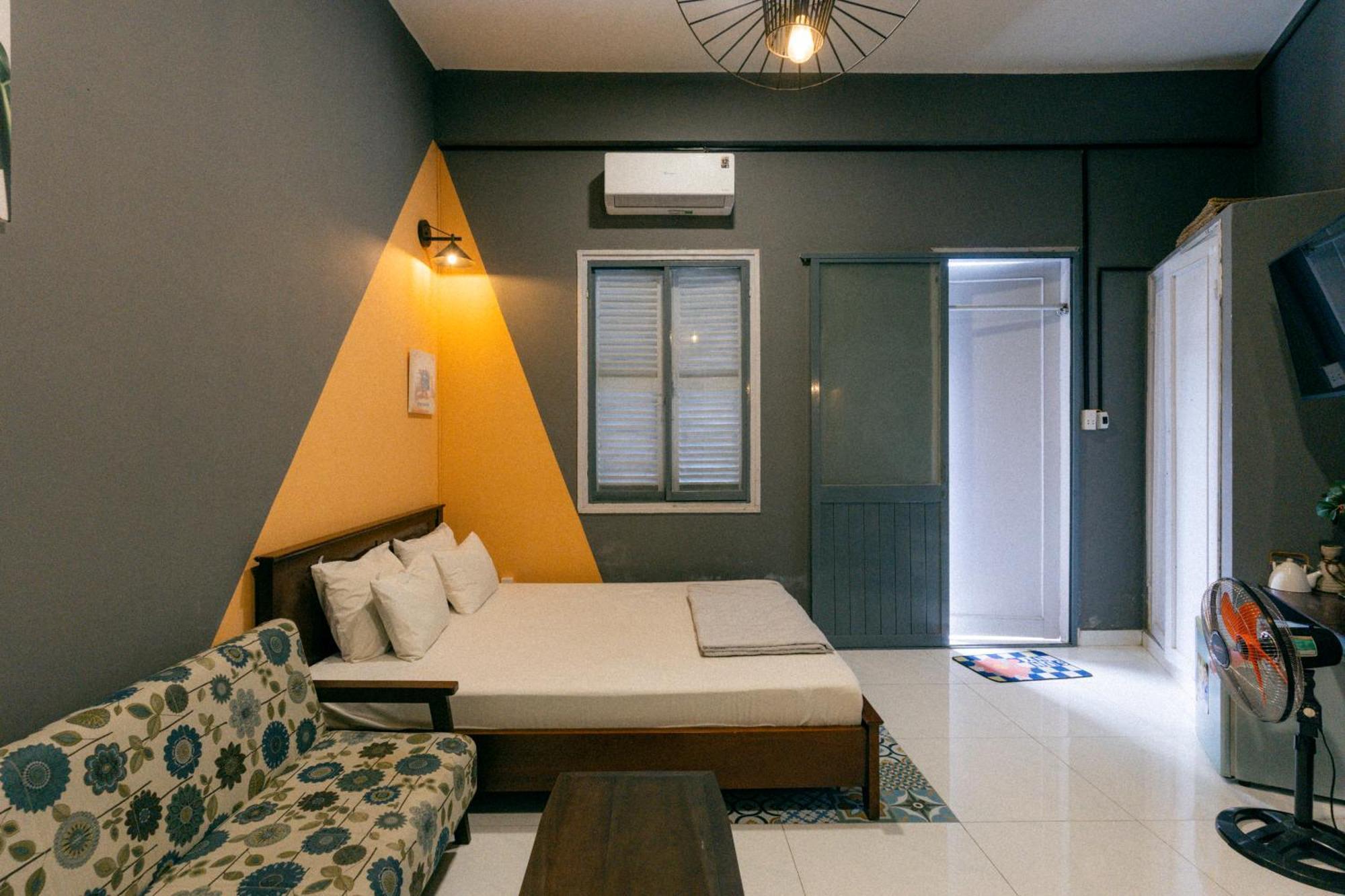 Stay&chill - S.5 - Nostalgic Near Bui Vien * TP. Hồ Chí Minh