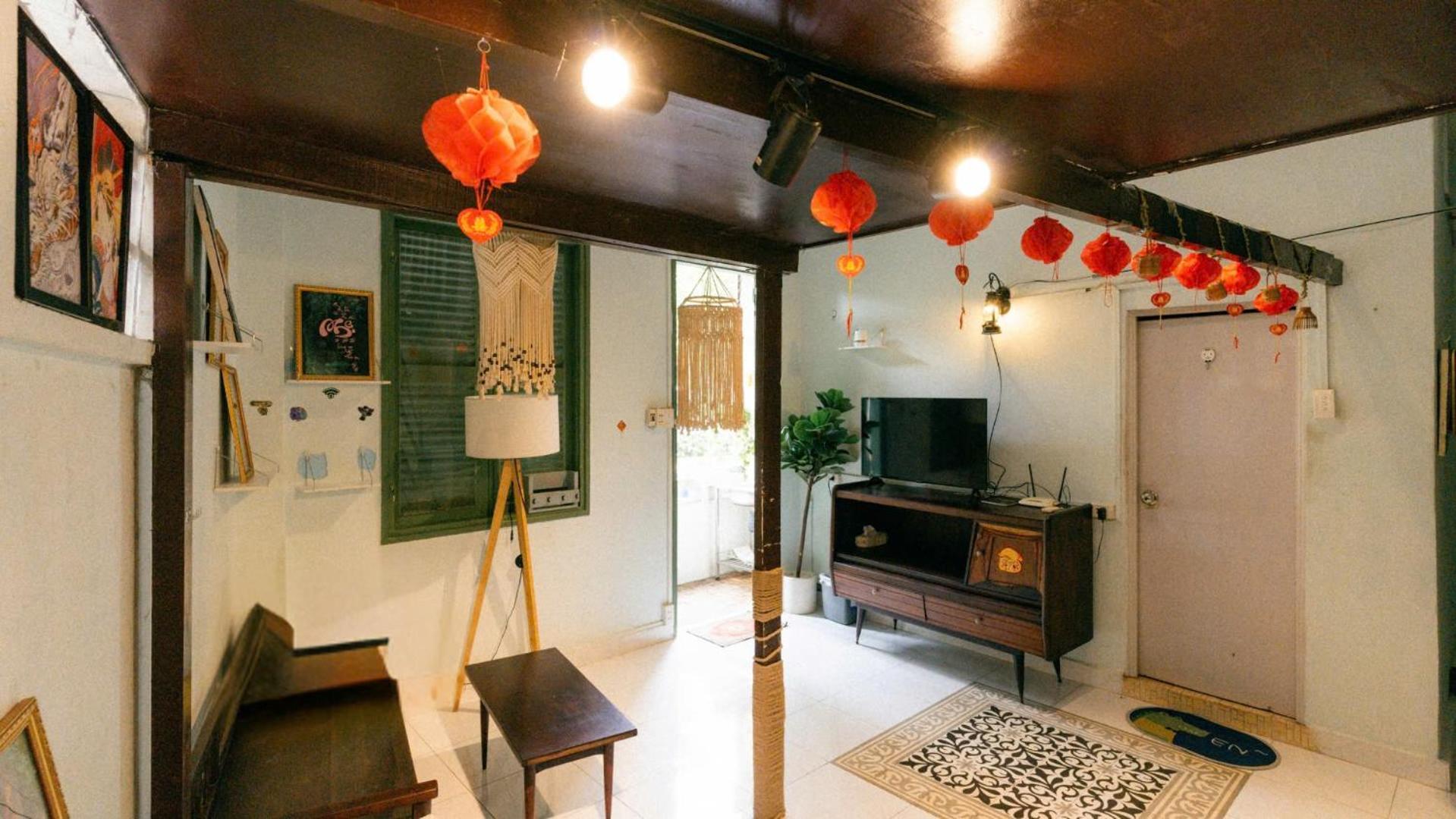 Stay&chill - S.5 - Nostalgic Near Bui Vien * TP. Hồ Chí Minh