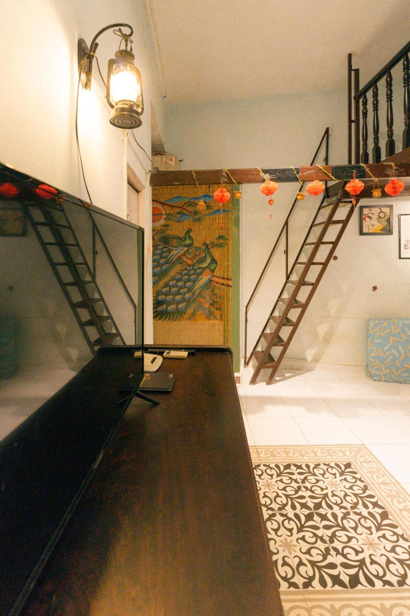 Stay&chill - S.5 - Nostalgic Near Bui Vien * TP. Hồ Chí Minh
